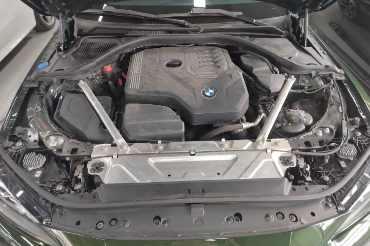 宝马4系 2022款 425i Gran Coupe M运动套装机舱底盘24