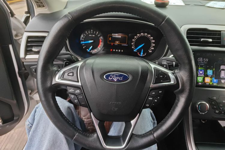 福特 蒙迪欧 2017款 EcoBoost 200 时尚型局部细节13