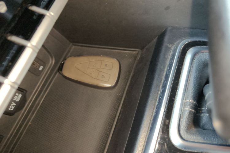 长安 逸动 2020款 PLUS 蓝鲸NE 1.4T GDI DCT尊贵型中控内饰7001