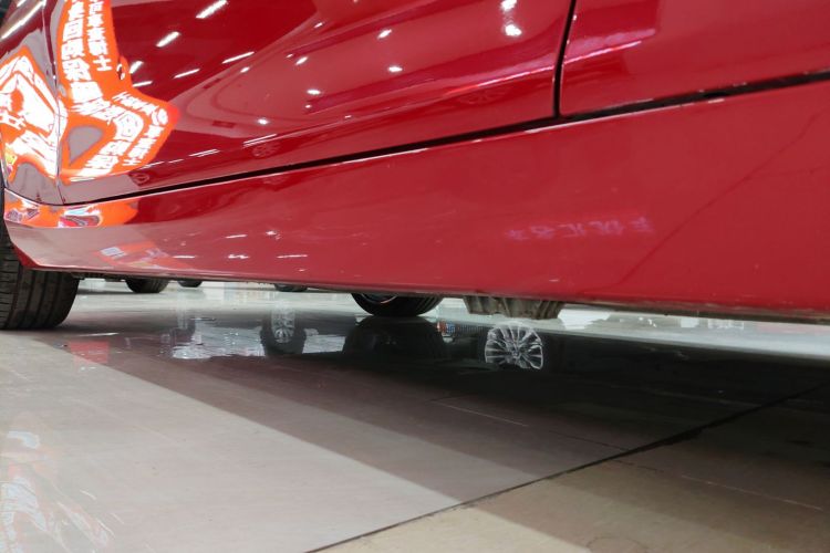 宝马2系(进口) 2019款 225i 敞篷轿跑车 运动设计套装局部细节9001