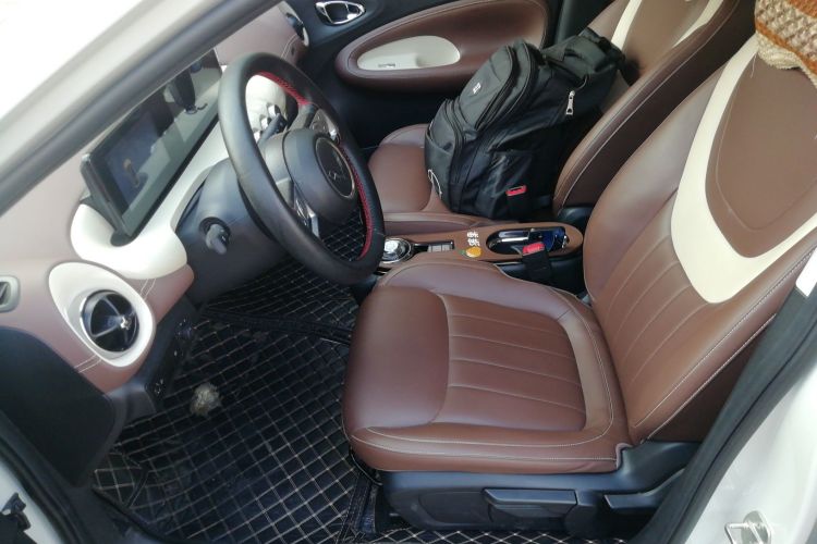 五菱汽车 五菱缤果 2023款 333km 悦享款中控内饰19