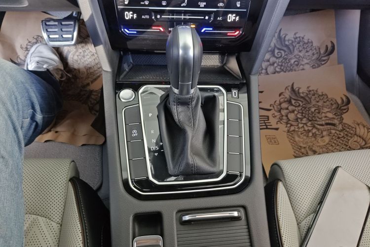 大众 迈腾 2025款 众享款 330TSI DSG豪华型局部细节18