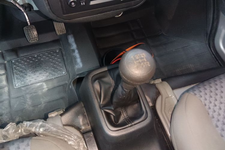 五菱汽车 五菱之光 2023款 1.5L 实用型封窗版 2座局部细节18