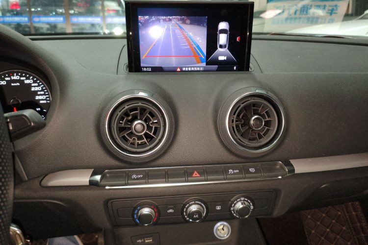 奥迪A3 2020款 Limousine 35 TFSI 进取型 国VI中控内饰16