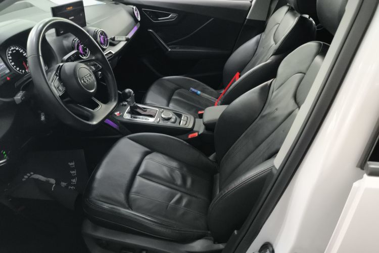 奥迪Q2L 2022款 35 TFSI 进取动感型中控内饰19
