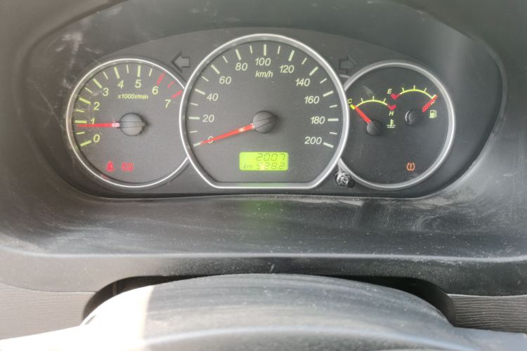 五菱汽车 五菱宏光 2021款 1.5L改款 S基本型 电动助力LAR中控内饰15