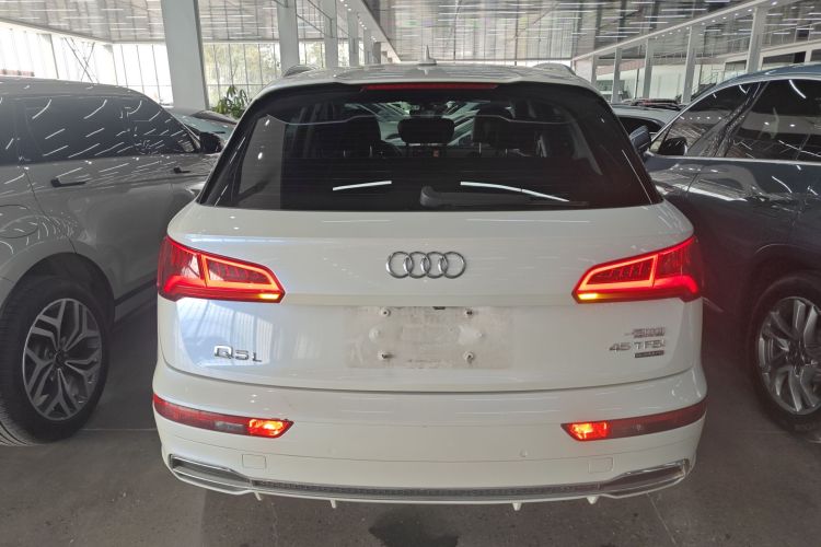 奥迪Q5L 2018款 45 TFSI 尊享时尚型 国V车身外观6