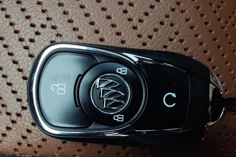 别克 昂科拉GX 2020款 20T CVT两驱旗舰型中控内饰7001