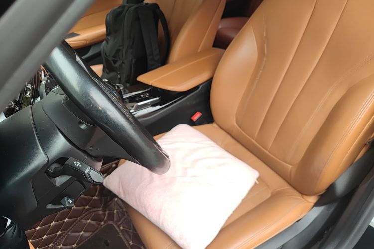 宝马5系 2018款 528Li 上市特别版局部细节19