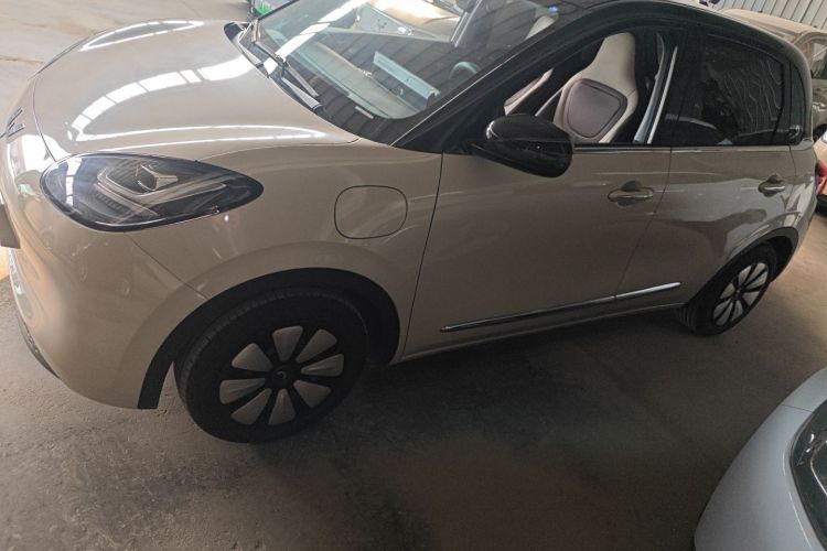 五菱汽车 五菱缤果 2024款 333km 悦享款车身外观4