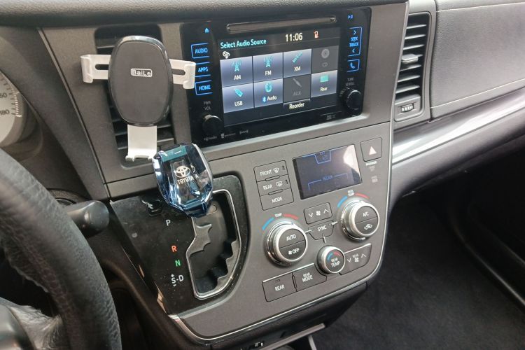 丰田Sienna（平行进口）局部细节16