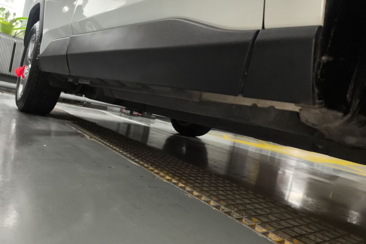 丰田 RAV4荣放 2020款 2.0L CVT两驱风尚版局部细节9001