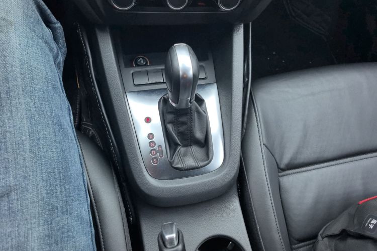 大众 速腾 2014款 1.6L 自动舒适型局部细节18