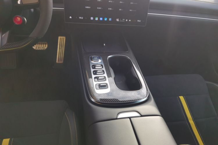 小米汽车 小米SU7 Ultra 2025款 Ultra中控内饰18