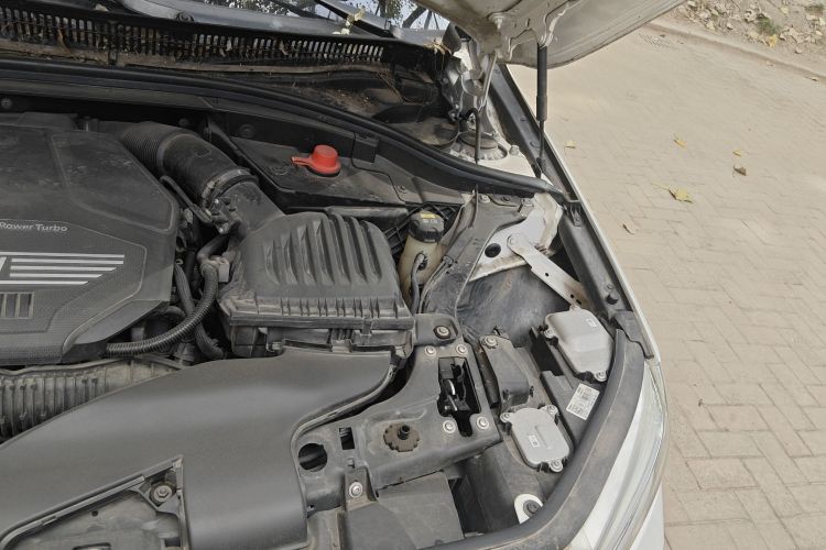 宝马1系 2021款 125i M运动曜夜版局部细节9007