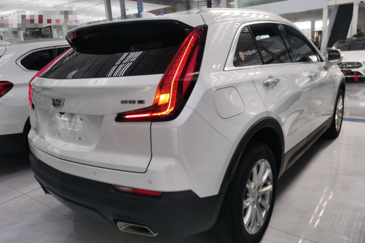 凯迪拉克XT4 2020款 改款 28T 两驱技术型车身外观7