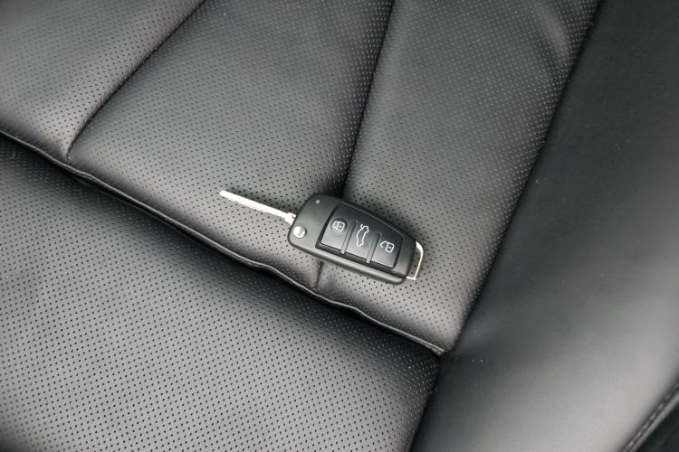 奥迪A3 2018款 30周年年型 Limousine 35 TFSI 运动型中控内饰11