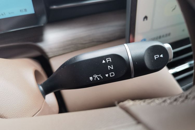 五菱汽车 五菱星光S 2024款 130km 旗舰型局部细节18