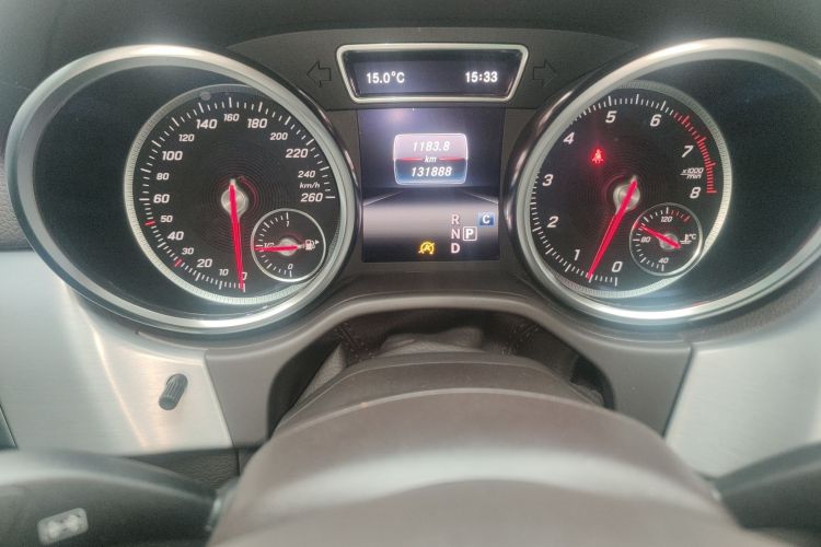 奔驰GLS 2018款 GLS 320 4MATIC中控内饰14