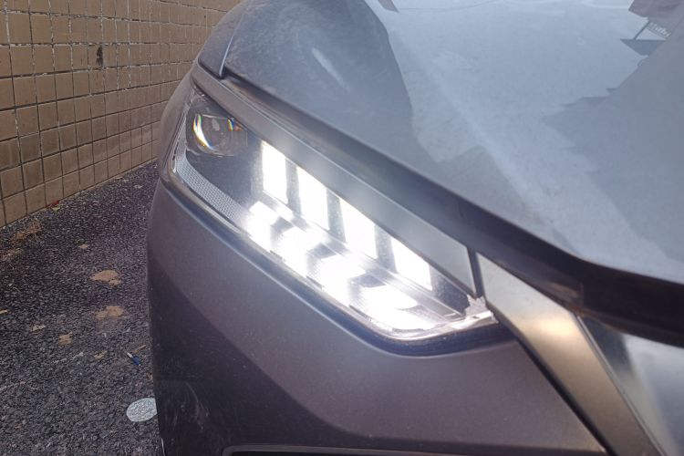 比亚迪 秦PLUS 2024款 荣耀版 DM-i 55KM领先型车身外观8