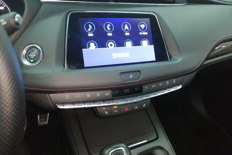 凯迪拉克XT4 2018款 28T 四驱领先运动型中控内饰16