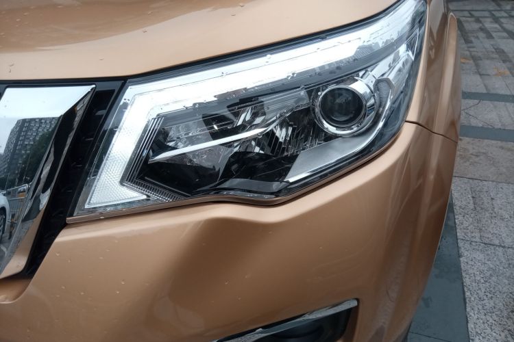 日产 途达 2020款 2.5L XV 4WD 自动四驱旗舰版局部细节36