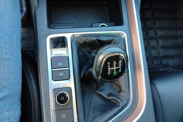 奇瑞 艾瑞泽5 PLUS 2021款 小AI 1.5T 手动型PLUS中控内饰18