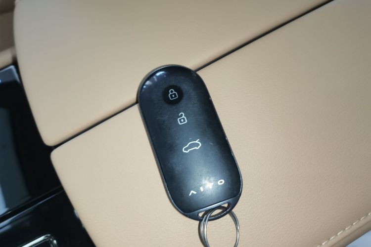 鸿蒙智行 问界M7 2022款 1.5T 四驱豪华版中控内饰11