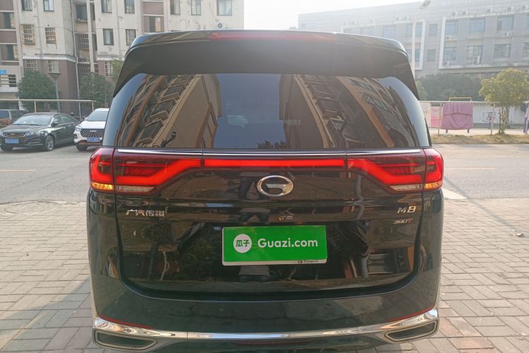 广汽传祺 传祺M8 2021款 领秀系列 390T 尊享版车身外观6