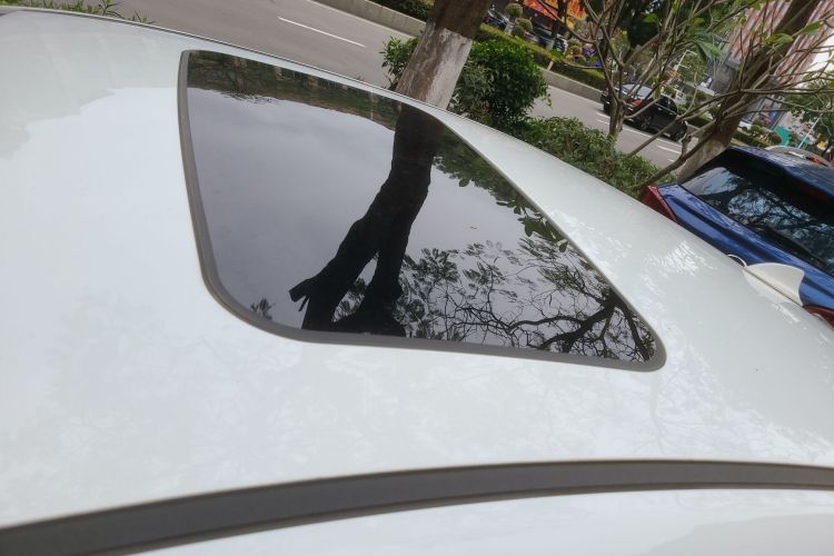 吉利汽车 帝豪GL 2021款 UP 1.4T CVT领尚型车身外观57