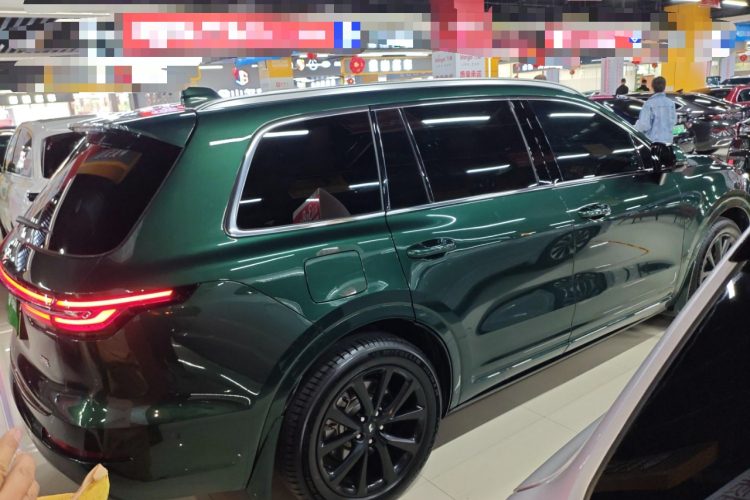 理想汽车 理想ONE 2021款 增程6座版车身外观7