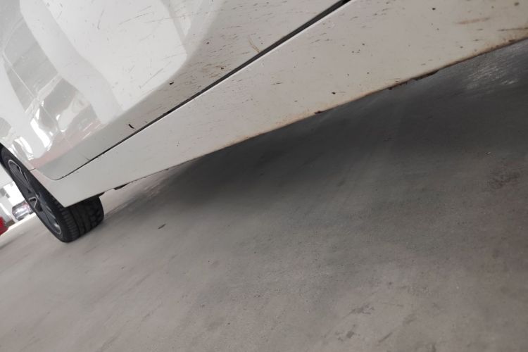 宝马1系 2019款 118i 时尚型机舱底盘29