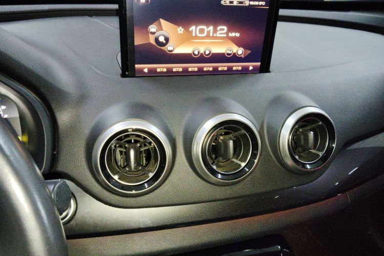 魏牌 VV7 2017款 2.0T 旗舰型局部细节16