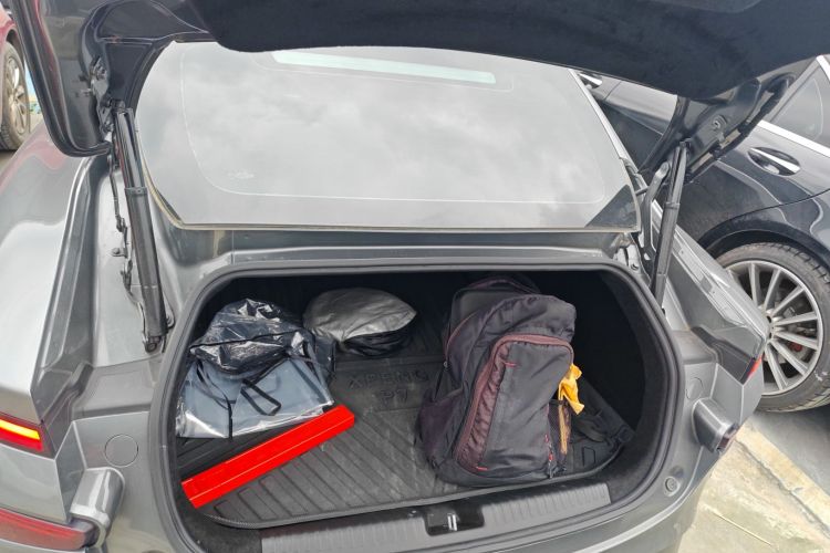 小鹏P7 2021款 480G机舱底盘23