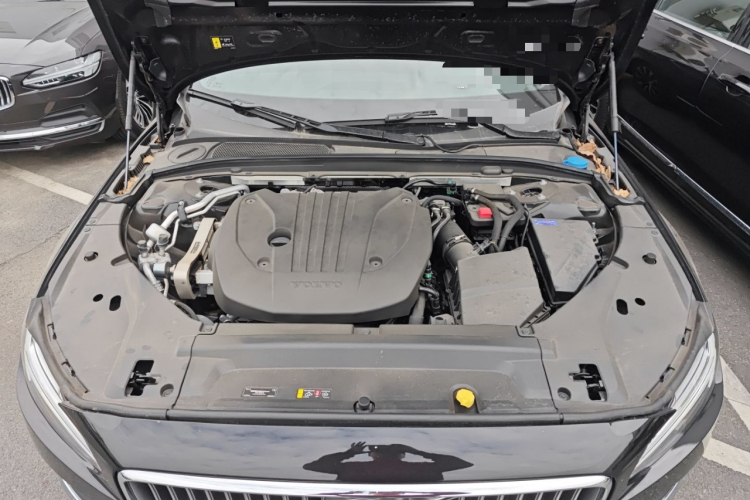 沃尔沃S90 2025款 B5 智远豪华版机舱底盘24