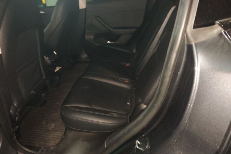 特斯拉 Model Y 2024款 后轮驱动版中控内饰21