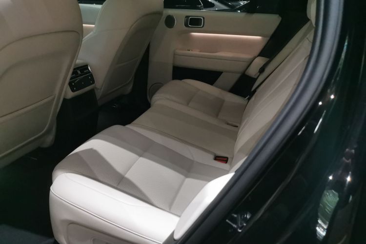 理想汽车 理想L6 2024款 Pro中控内饰21