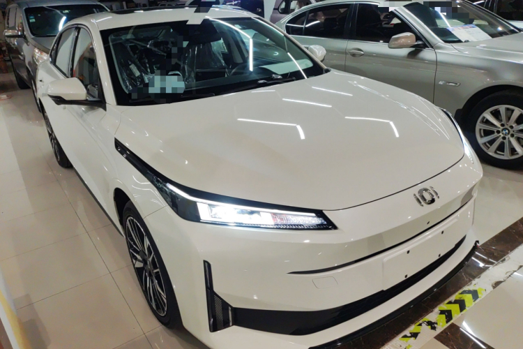 长安启源A05 2025款 真香版 145 卓越型车身外观3