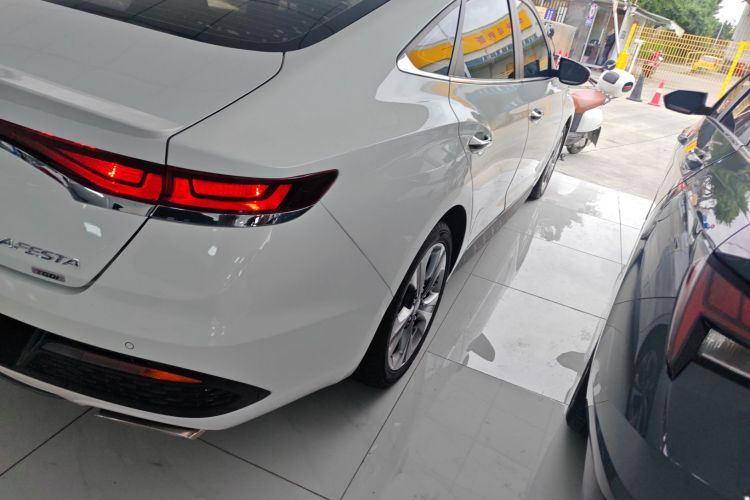 现代 菲斯塔 2019款 280TGDi 运动版 国VI车身外观6006