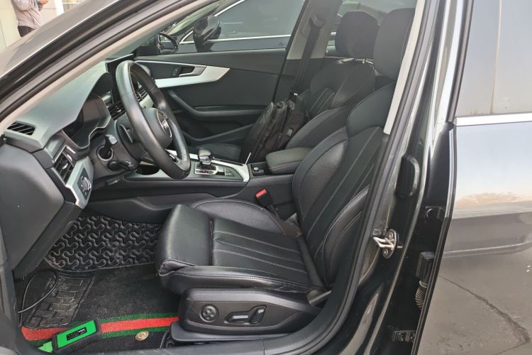 奥迪A4L 2020款 40 TFSI 豪华动感型局部细节19