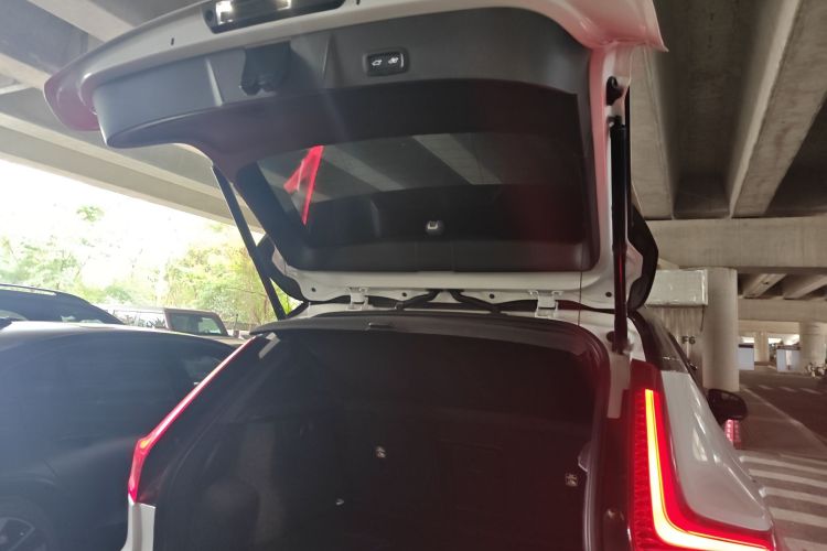 沃尔沃XC40新能源 2023款 长续航版 PRO机舱底盘23