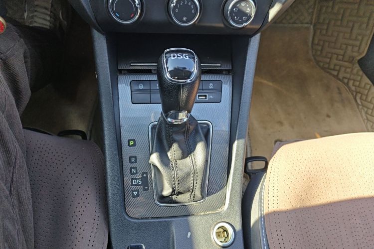 斯柯达 明锐 2019款 旅行车 TSI280 DSG豪华版 国VI中控内饰18