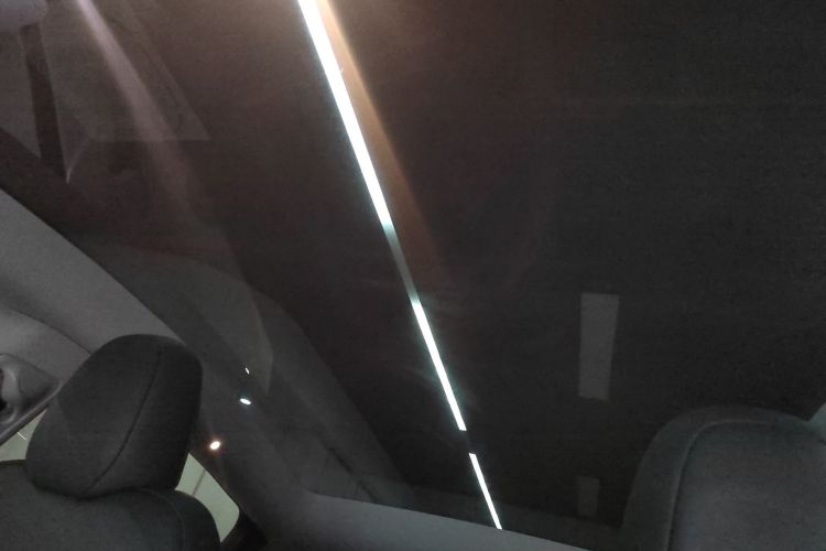 特斯拉 Model Y 2023款 后轮驱动版中控内饰22