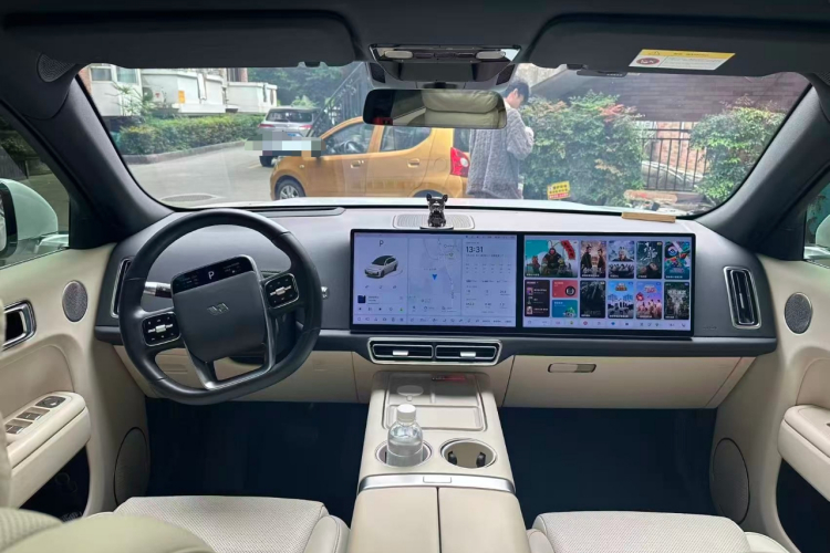 理想汽车 理想L7 2023款 Air中控内饰12
