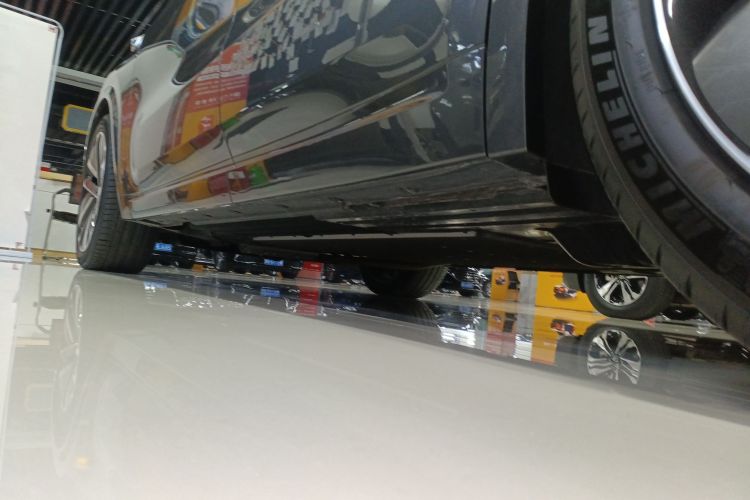 理想汽车 理想L9 2022款 Max局部细节9002