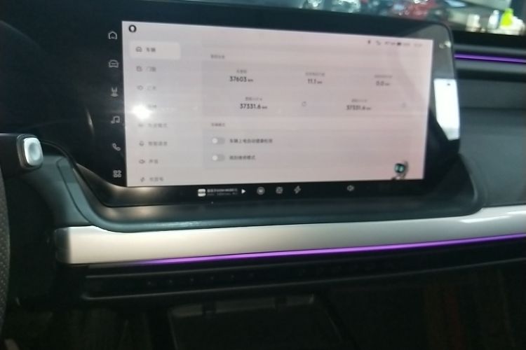 小鹏P7 2022款 480G+中控内饰16