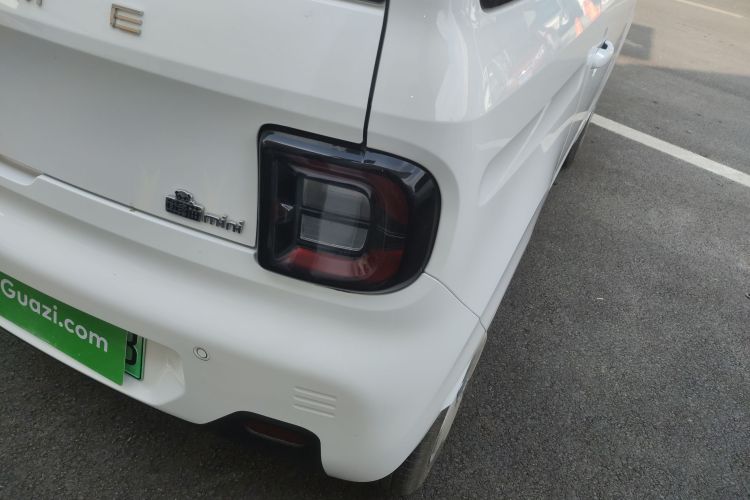吉利银河 2024款 熊猫mini 200km 耐力熊车身外观9
