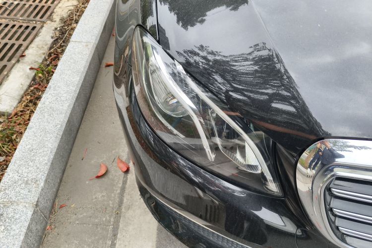 奔驰E级 2019款 E 260 L车身外观8