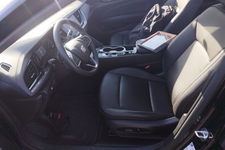 别克 君威 2024款 25T 超享版中控内饰19