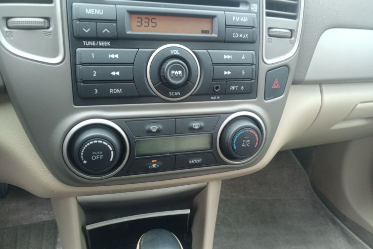 日产 轩逸 2012款 经典 1.6XE 自动舒适版局部细节16